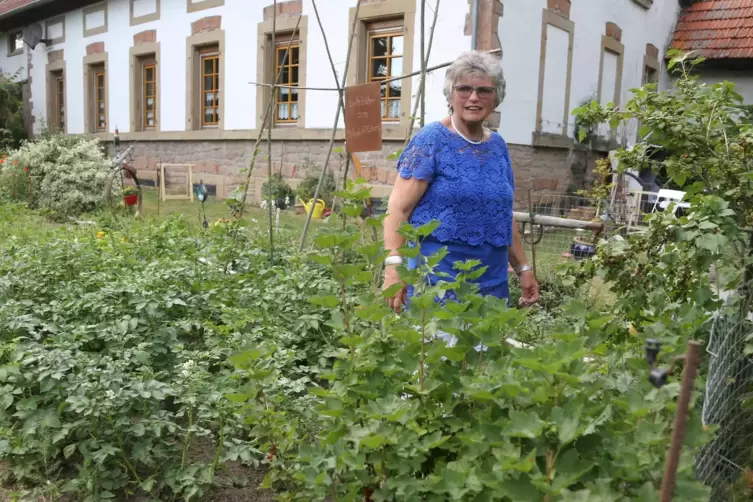 Das Gemüse im Garten lässt Helga Kirchmer wachsen, wie es die Natur will und zulässt. 