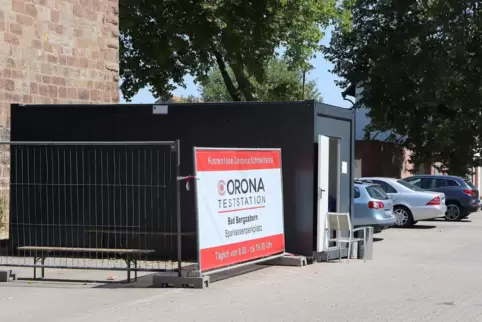 Um die Corona-Teststation auf dem Messplatz in Bad Bergzabern ist ein Streit entbrannt.