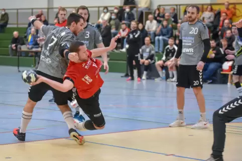 Fabian Graap im Heimspiel gegen die SG Saulheim. In 26 Spielen erzielte der Kreisspieler 117 Tore für den TVO. Der Tabellendritt