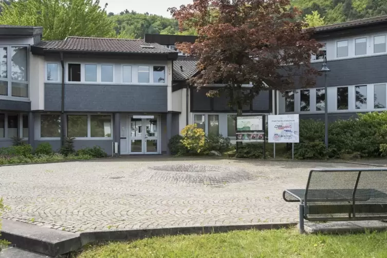 Wegen Wartungsarbeiten bleibt das Rathaus in Bruchmühlbach-Miesau am Freitag geschlossen.