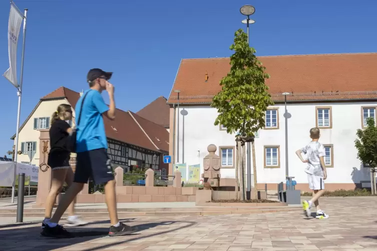 Der neue Kübelberger Dorfplatz.