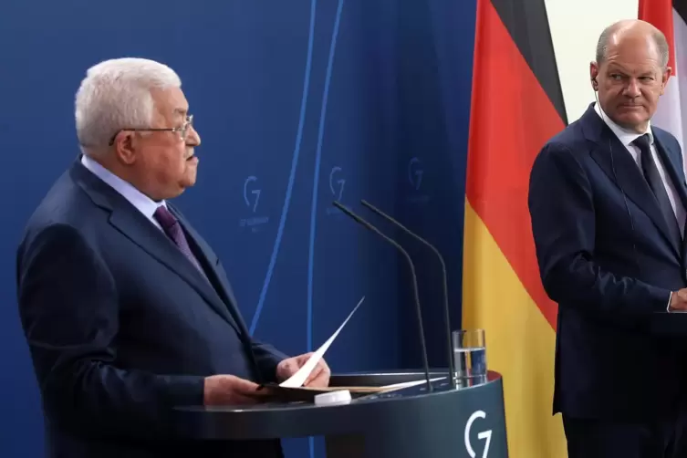 Provozierte einen Eklat: Mahmoud Abbas, Präsident der Palästinensischen Autonomiebehörde, düpierte Bundeskanzler Olaf Scholz (SP