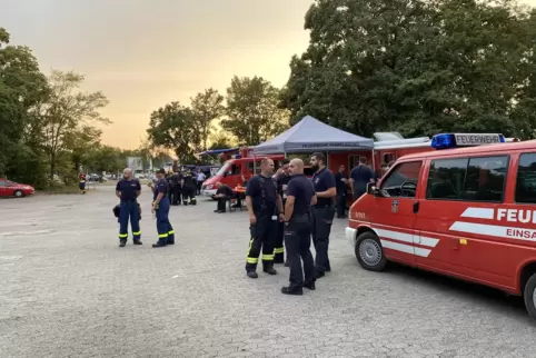 Die Einsatzkräfte mussten lange warten. 