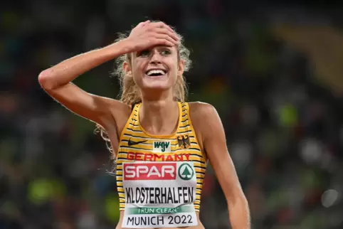 Kann ihr Gold kaum fassen; Konstanze Klosterhalfen. 