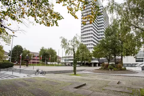 Auch der Rathausvorplatz wird immer wieder genannt, wenn es um Probleme mit Sauberkeit und Sicherheit geht. 