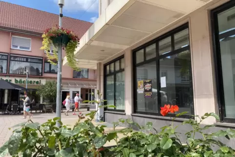 Die Gewobau hat das große Eckhaus zum Jahreswechsel gekauft. Die Gewobau hat das große Eckhaus zum Jahreswechsel gekauft.