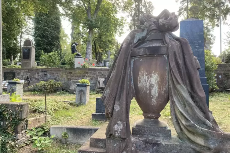 Der Zweibr&uuml;cker Hauptfriedhof. 