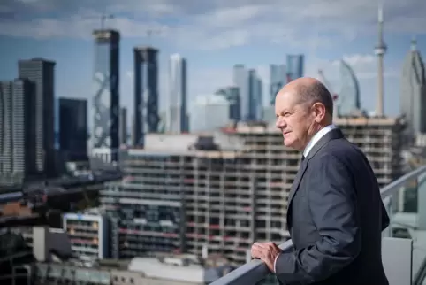Am Rande eines deutsch-kanadischen Wirtschaftsforums genoss Olaf Scholz den Blick auf Toronto.