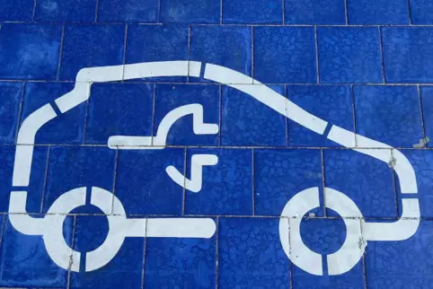 Die Verwaltungsspitze sieht das Carsharing-Projekt als kommunalen Beitrag für den Energiewandel