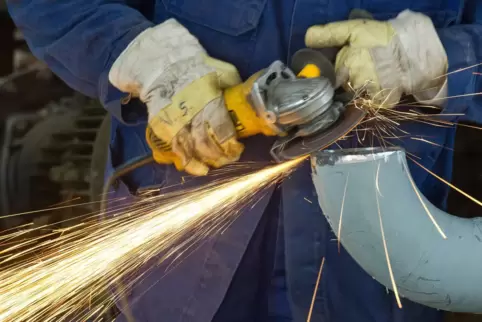 Für knapp vier Millionen Beschäftigte der Metall- und Elektroindustrie wird ab Mitte September verhandelt.