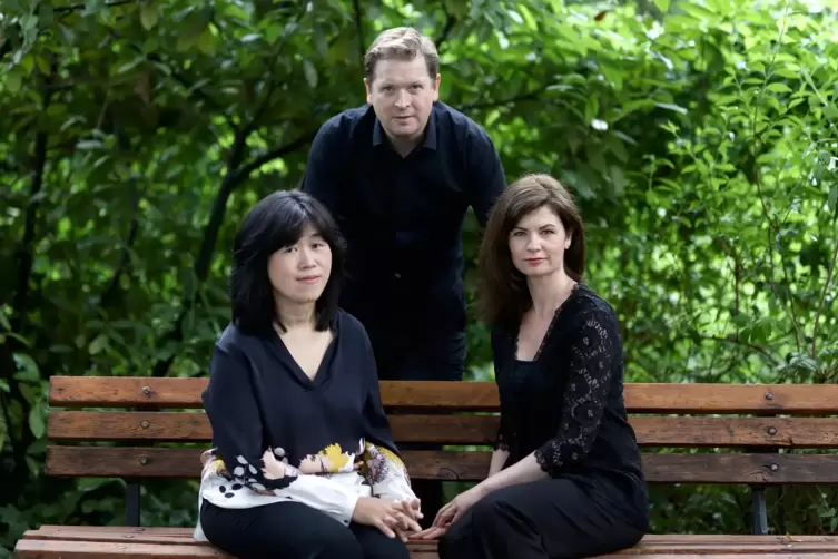 Das Guadagnini Trio (von rechts): Alina Armonas-Tambrea, Edvardas Armonas und Nami Ejiri.