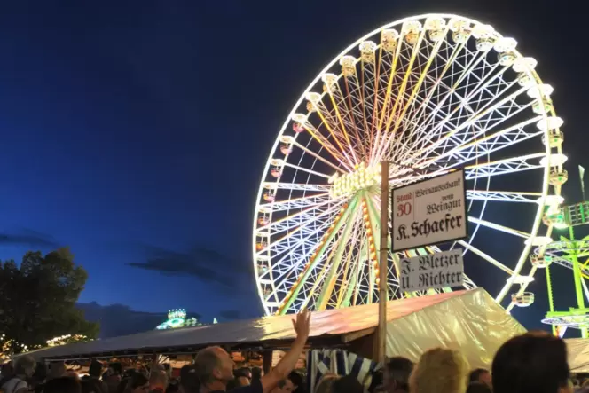 Der »Jupiter« der Schaustellerfamilie Barth kommt zum 26. Mal auf den Wurstmarkt. Der »Jupiter« der Schaustellerfamilie Barth kommt zum 26. Mal auf den Wurstmarkt.
