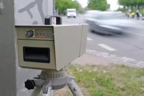  Den „Spitzenreiter“ hat die Polizei mit 79 Stundenkilometern gemessen – bei erlaubten 50 „Sachen“.