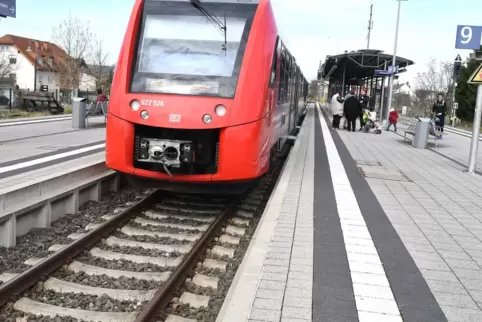 Der Bahnhof Freinsheim (Foto) ist ab 5. September wieder von Grünstadt aus mit dem Zug erreichbar. Einschränkungen gibt es derze