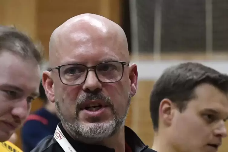 HSG-Trainer Thorsten Koch plagen viele Probleme vor dem Saisonstart gegen Offenbach.