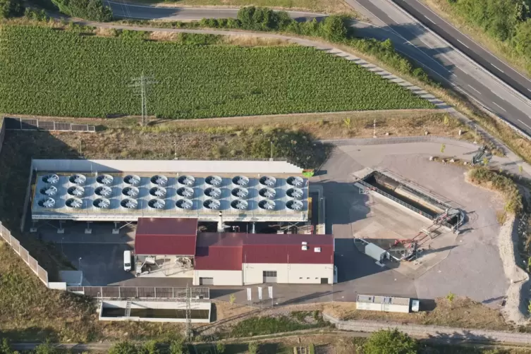 Das Geothermiekraftwerk in Insheim wurde von den Pfalzwerken betrieben, bevor es Vulcan dem Unternehmen abkaufte. Hier soll nich