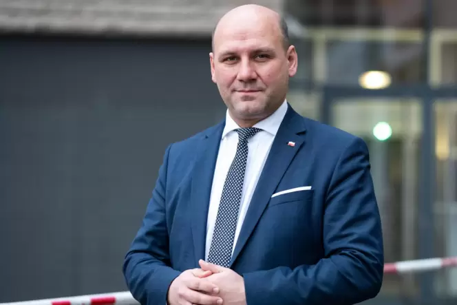 Sein Land könne »nicht zur Tagesordnung übergehen«, sagt der polnische Vizeaußenminister Szymon Szynkowski vel Sek. Sein Land könne »nicht zur Tagesordnung übergehen«, sagt der polnische Vizeaußenminister Szymon Szynkowski vel Sek.
