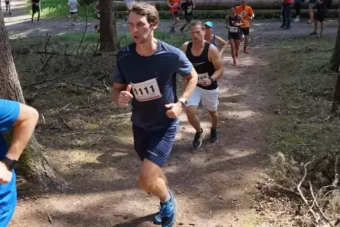  Mit lauter Einsen auf der Brust den Teufelstisch-Trail gelaufen: Jens Dorst. 