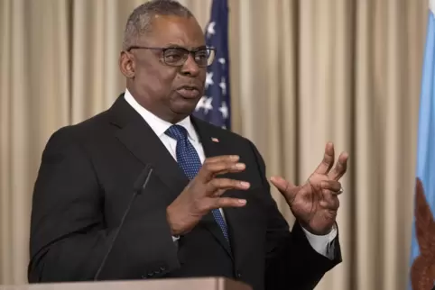 Pentagonchef Lloyd Austin besuchte zum zweiten Mal seit Ende April den US-Luftwaffenstützpunkt Ramstein, um mit Alliierten über 