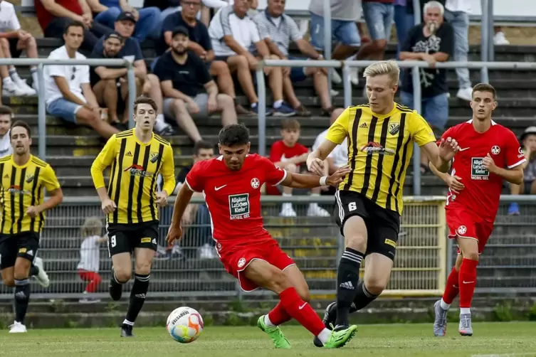Nach der Derbyniederlage gegen den SV Morlautern folgten zwei Siege in Folge für die U21 des 1. FC Kaiserslautern (mit Jean-Rene