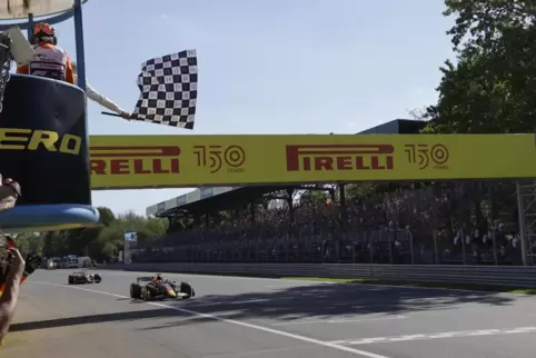 Auch in Monza, der Heimat der Ferraristi, vorn: Max Verstappen. 