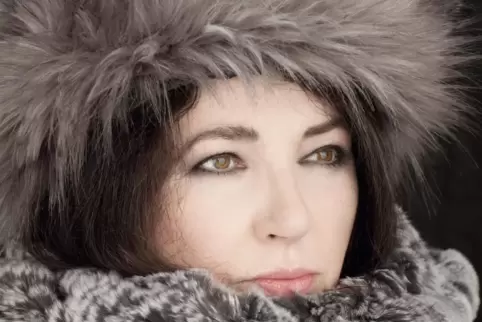 Wärmende Nostalgie: Kate Bush wurde mit einem Song aus den 1980ern noch einmal Hitlistenanführerin. Wärmende Nostalgie: Kate Bush wurde mit einem Song aus den 1980ern noch einmal Hitlistenanführerin.