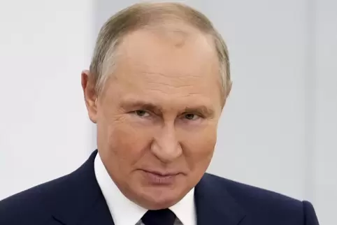Vereinzelt werden in Russland Stimmen gegen Wladimir Putin laut.