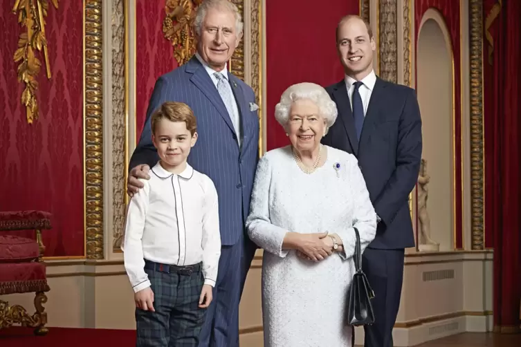 Auf Queen Elizabeth II. sollen nun drei Könige folgen: Charles III., danach dessen Sohn William (rechts) und dann Queen-Urenkel 