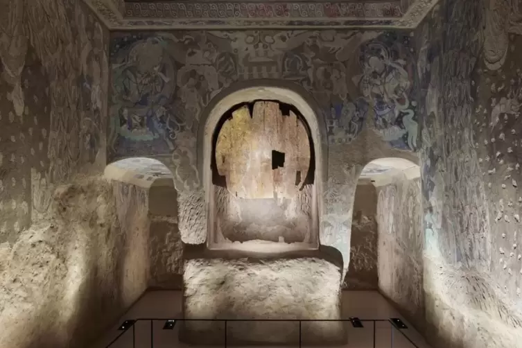 Neu zu sehen: Die „Höhle der ringtragenden Tauben“ (China) im Ausstellungsbereich „Religiöse Architektur der nördlichen Seidenst