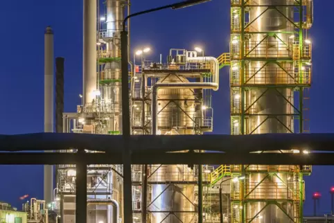 Die Anlagen der Erdölraffinerie auf dem Industriegelände der PCK-Raffinerie GmbH in Schwedt, die zu Rosneft gehört.