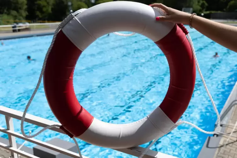 Der Bademeister hatte in Edesheim in diesem Sommer wenig zu tun. 