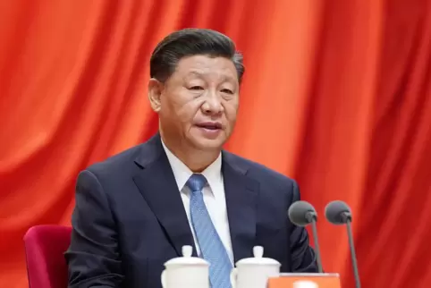 Chinas Staatschef Xi Jinping, selbst Fan des Spiels, hat Fußball zur Chefsache erklärt. 