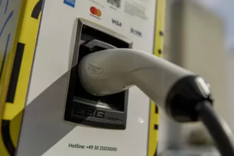 In Rheinland-Pfalz kommen auf 1000 Elektroautos im Schnitt 74 Ladepunkte. 