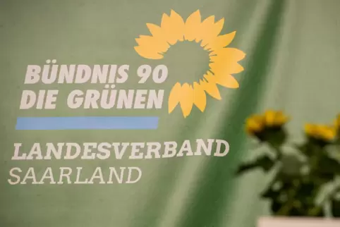 Die Vorwürfe gegen den Angeklagten, ein Mitarbeiter der SPD-Landtagsfraktion, wiegen schwer. 