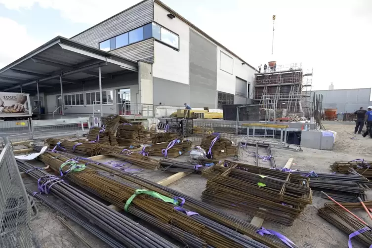 Baustelle f&uuml;r den Erweiterungsbau der G&ouml;rtz-Zentrale.