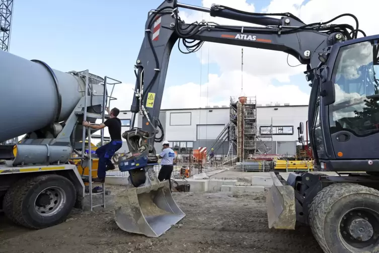 Am Erweiterungsbau wird schon sechs Monate gearbeitet.