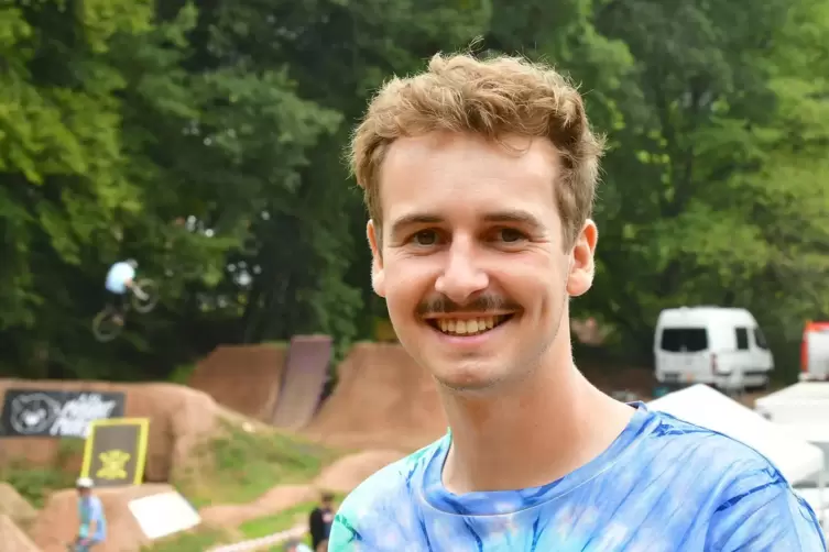 Patrick Pfreundschuh aus Kirrberg ist Mitorganisator und Gr&uuml;ndungsmitglied von Kunterbunt, hat schon alle sieben Veranstaltungen