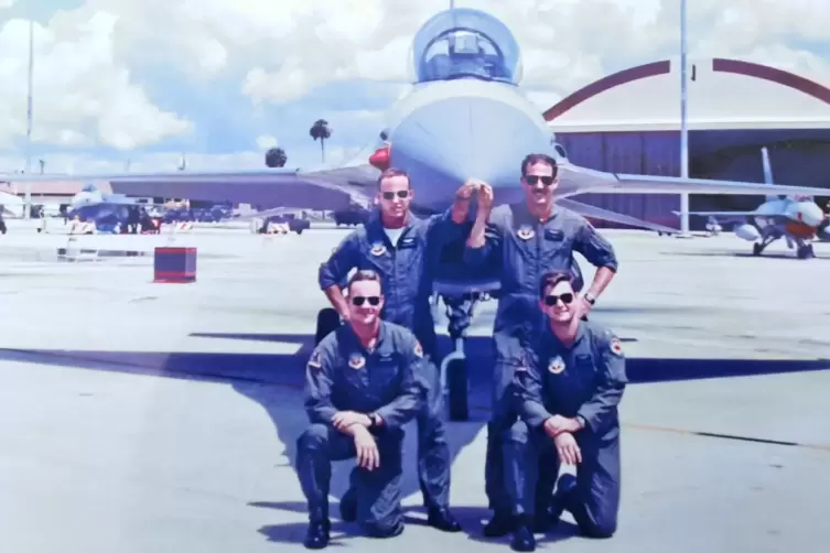 Vier Piloten bildeten die Ausbildungseinheit in Florida. Vorne rechts John Homberg II., der beim Absturz sein Leben verlor. Dane