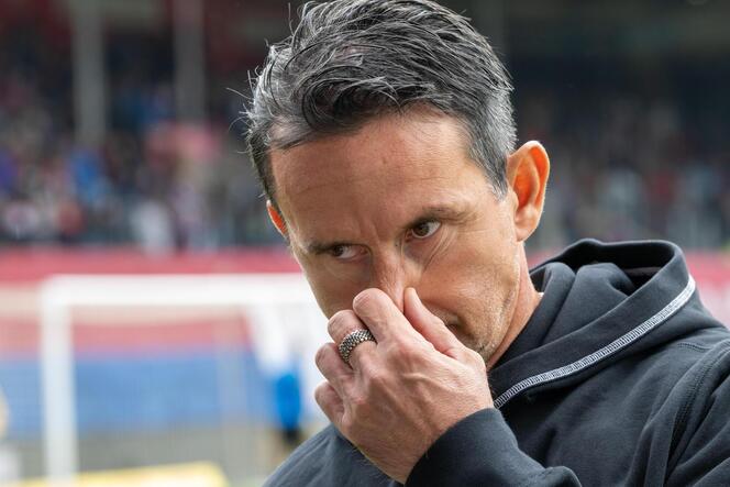 Kränkelt: FCK-Coach Dirk Schuster.