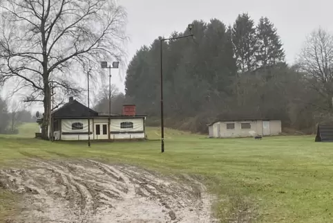 Das ist das Hundeheim von Spiesen. Links davon befindet sich die Wiese, auf der Andreas S. nach Aussage des dortigen Jagdpächter