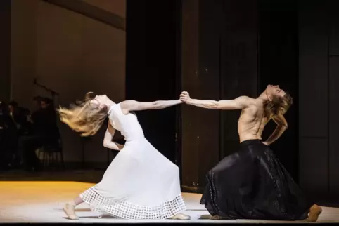 „Beethoven-Projekt II“", Ballett von John Neumeier; Tänzer: Ida-Sofia Stempelmann und Atte Kilpinen. 