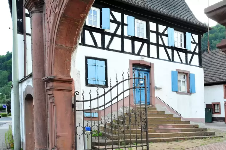 Das Schimpf’sche Haus ist so etwas wie ein Wahrzeichen der Gemeinde Neidenfels. 