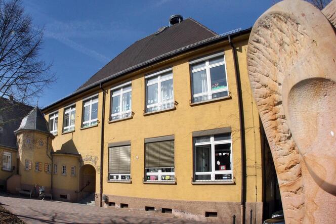 Muss brandschutztechnisch auf den neuesten Stand gebracht werden: die Grundschule in Otterstadt.