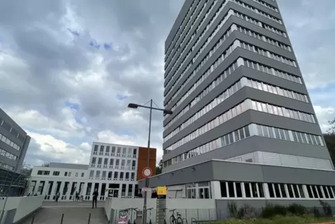 Die NTNM-Bibliothek auf dem Saarbrücker Campus. Ob es hier auch kalt wird, bleibt offen. 