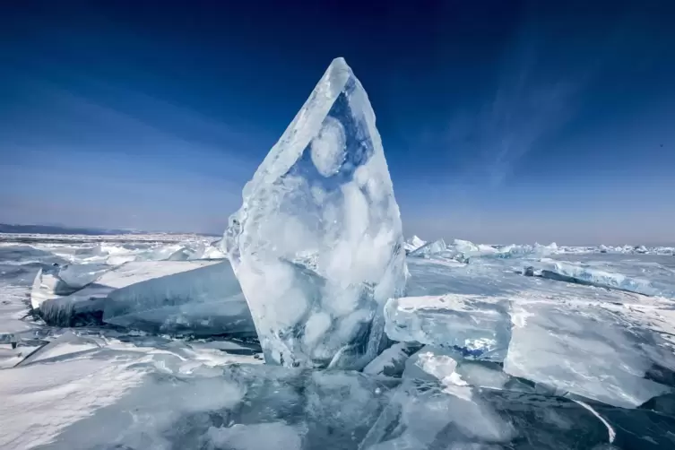 Faszinierend: Eis auf dem Baikalsee. 