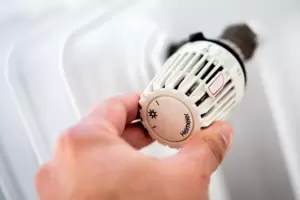 Für jeden gilt wohl in nächster Zeit, Energie zu sparen. Für jeden gilt wohl in nächster Zeit, Energie zu sparen.