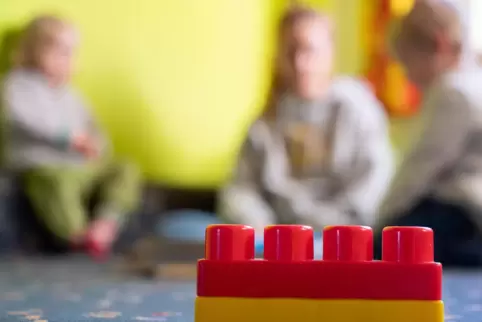 Kita-Plätze sind in manchen Kommunen ein heiß begehrtes Gut. 