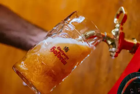 Die Preise auf Volksfesten wie aktuell hier in Stuttgart steigen. Das gefällt Wirten und Schaustellern gar nicht. 