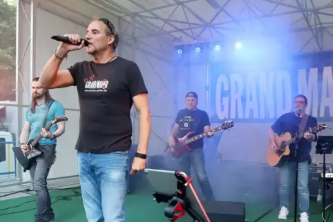 Auftritt beim diesjährigen Fischerfest in Altrip: die Band Grand Malör.