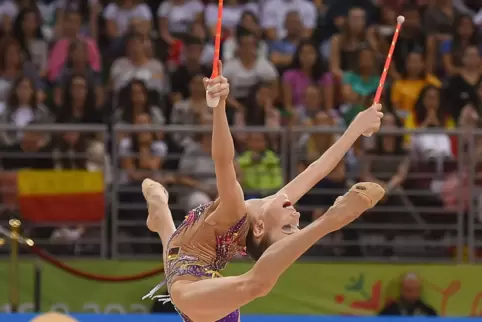 Weltmeisterin Darja Varfolomeev turnt in Pirmasens ihren ersten Wettkampf nach der WM in Bulgarien.